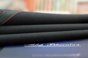 Wełna Kostiumowo Garniturowa Prążek Granat