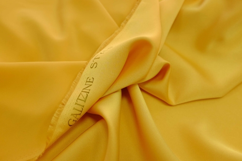 Poliamid 100% Satyna Galizine Style Morela Jasna 01.jpg