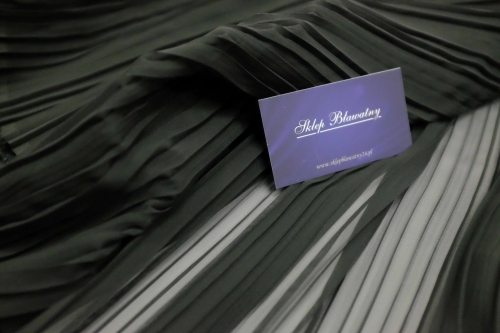 Poliester 100% Szyfon Plisowany Karnawałowy Czarny 04.jpg